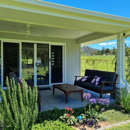 Fig Tree Farm B&B Highvale-Farmstay Near Brisbane! Exterior foto